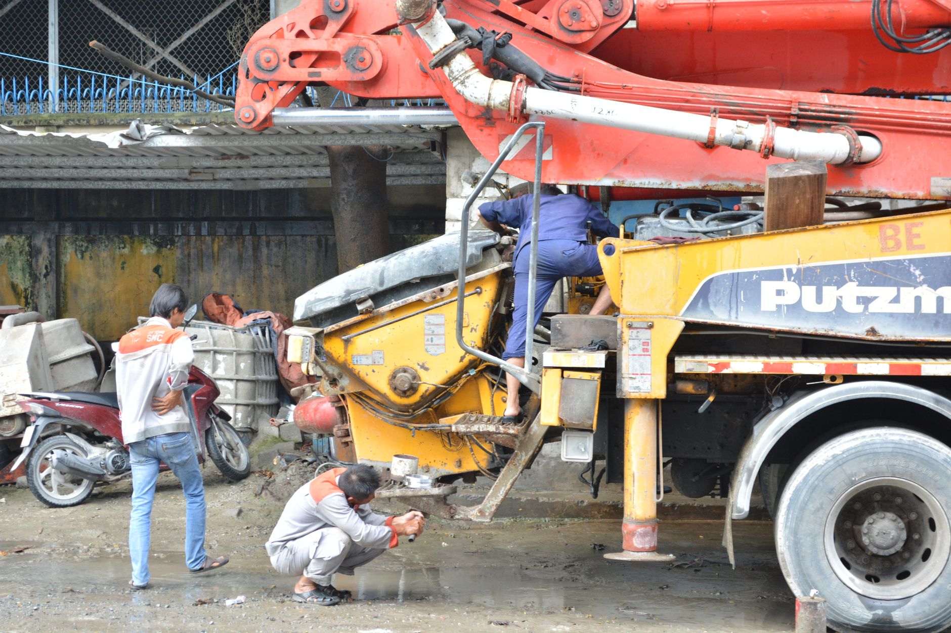  Concrete and Grout Line Pumping