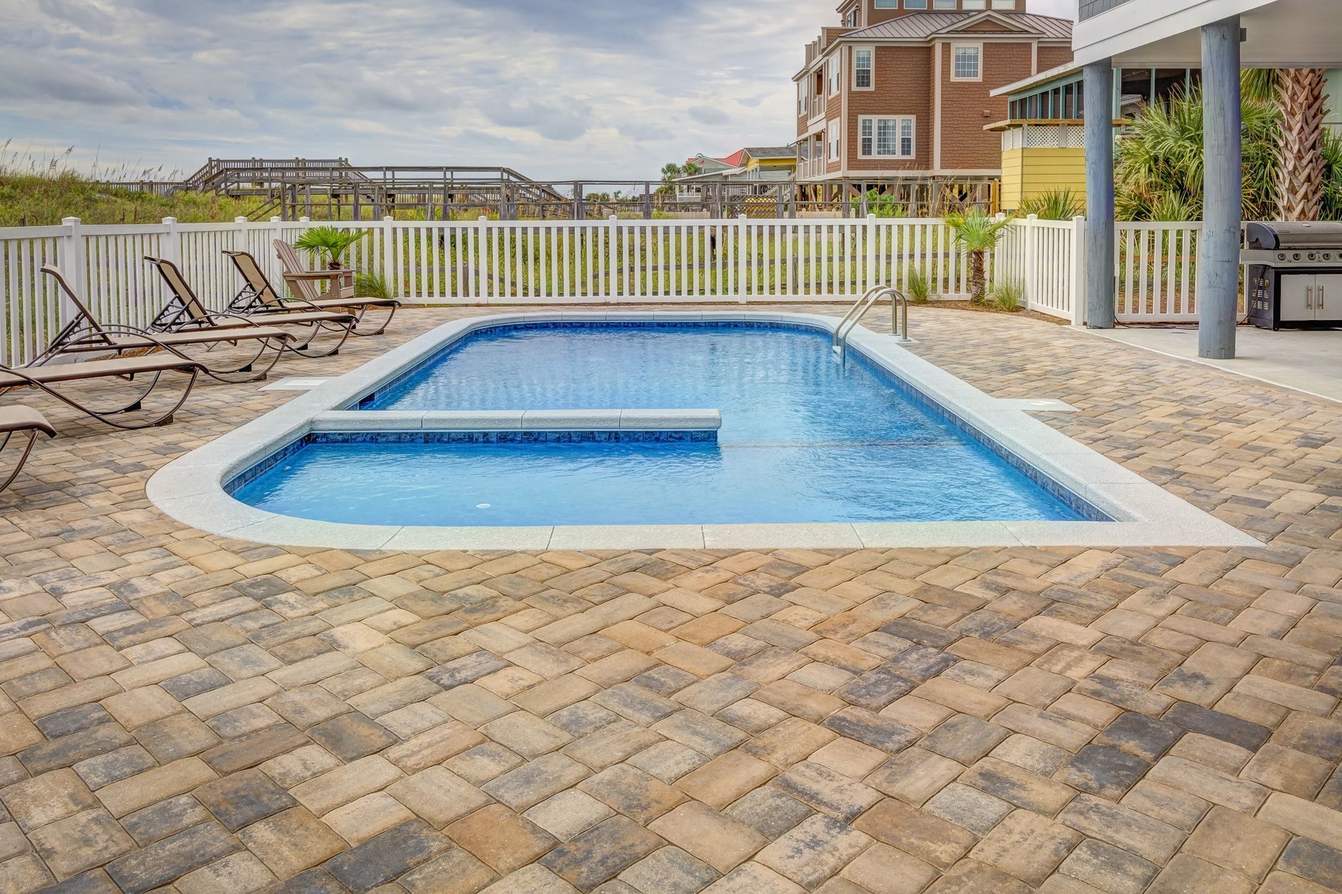 Queen Creek, Santan, Glendale, Laveen, Apache Junction, Gold Canyon, Peoria, Goodyear, Avondale Swimming Pool Remodeling